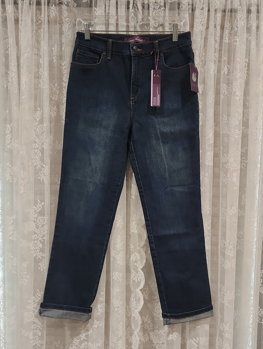 NWT GLORIA VANDERBILT "AMANDA" JEANS